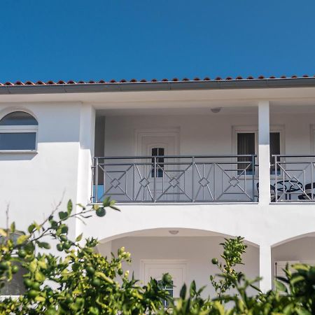 Apartment Antonio Ližnjan Exterior foto